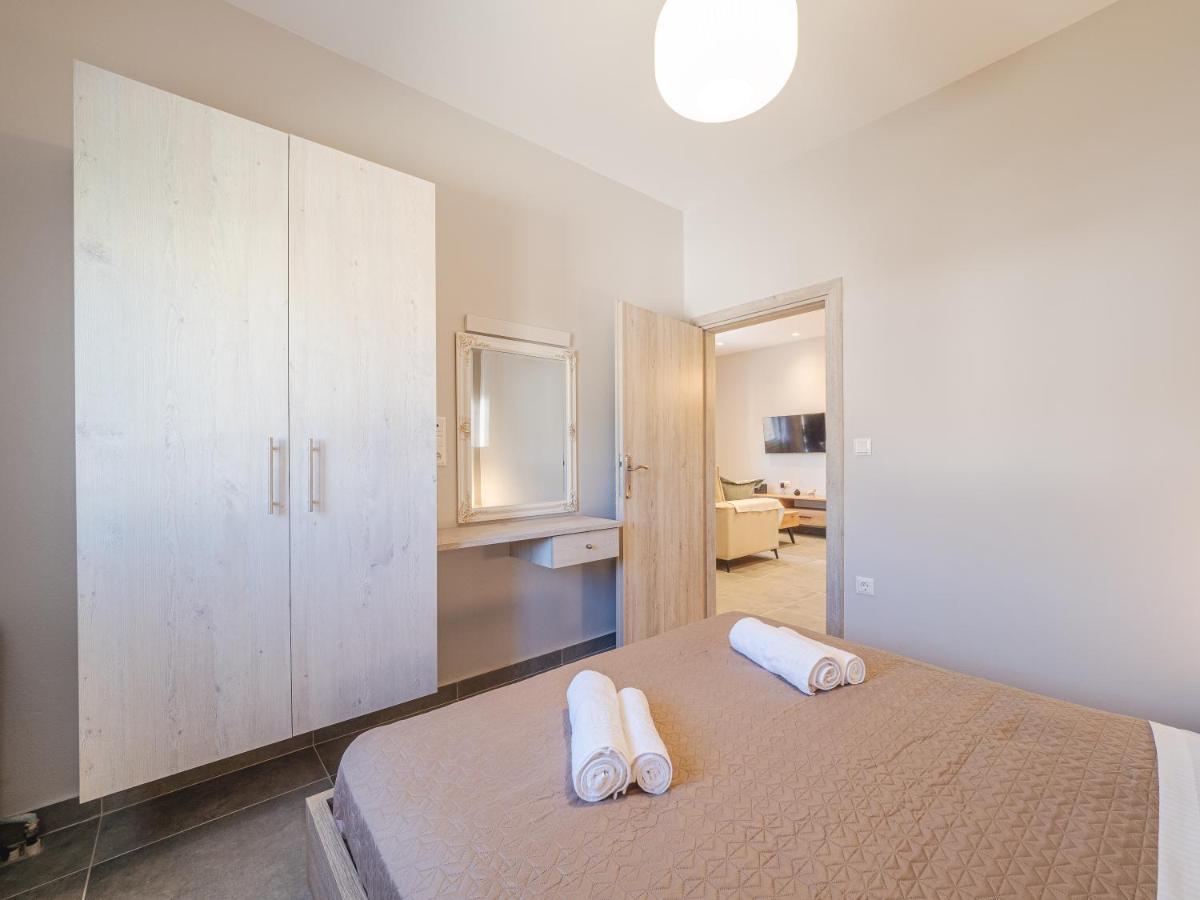 M&K - Maria'S Stylish Apartment Near Alykes Beach Corfu  外观 照片