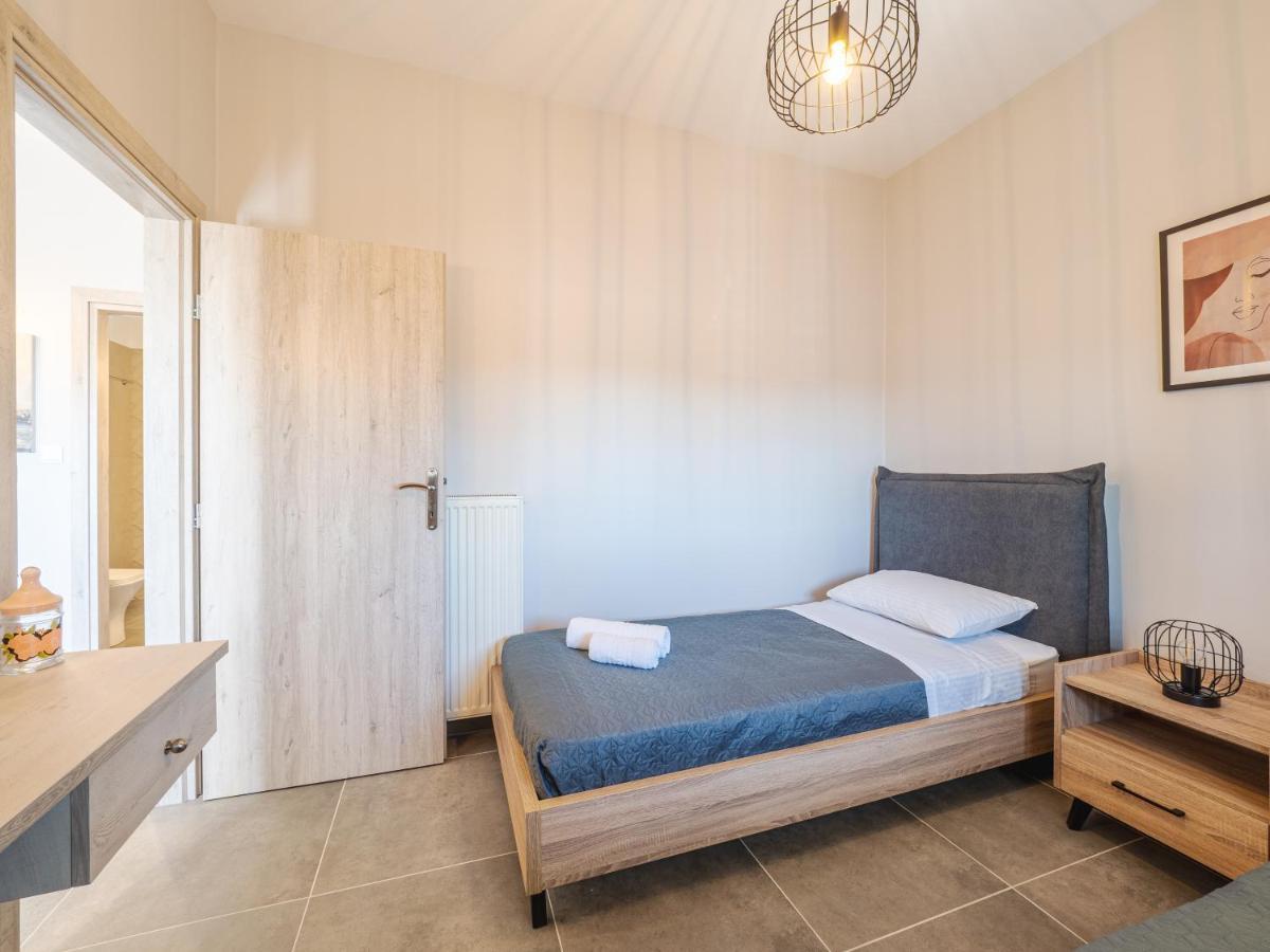 M&K - Maria'S Stylish Apartment Near Alykes Beach Corfu  外观 照片